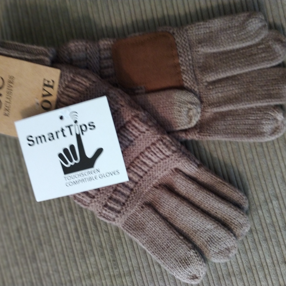 C.C Ribbed Gloves with Smart Tip - Picture 3 of 7